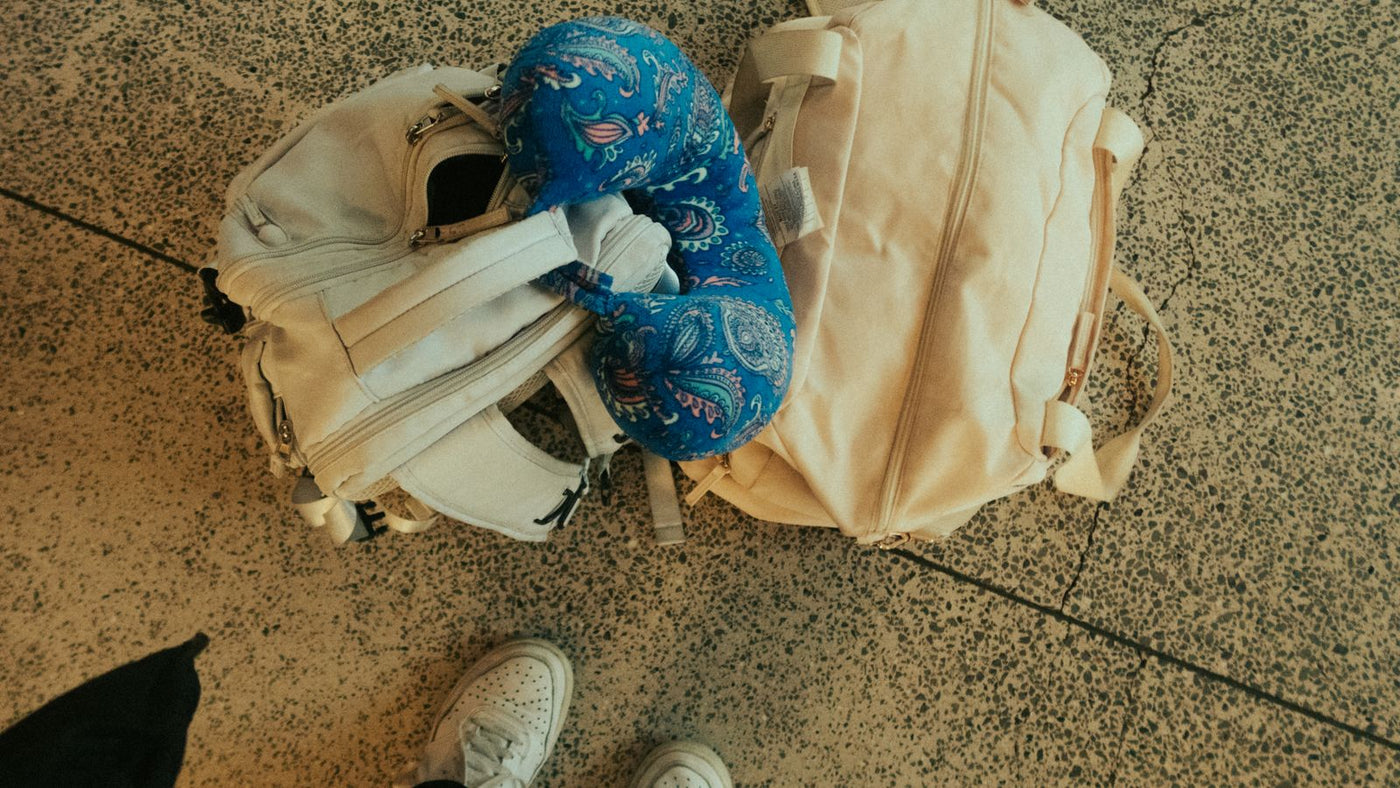 Travel neck pillow